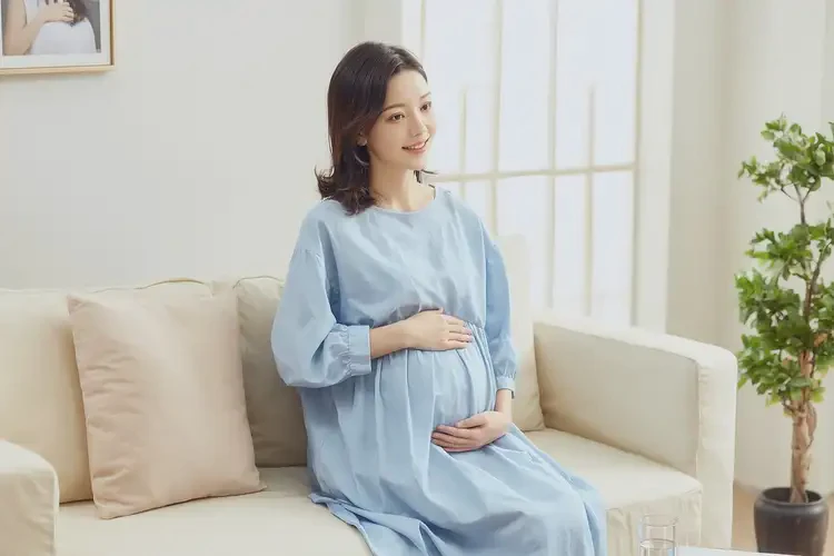 孕婦脖子經(jīng)常長濕疹不管它會(huì)自己痊愈嗎(圖1)