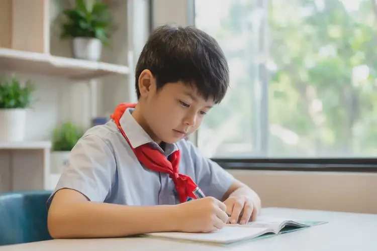 小學(xué)生臉上經(jīng)常起濕疹可以治好嗎(圖1)