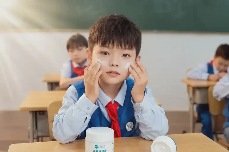 小学生四肢偶尔长湿疹可以治好吗(图2)