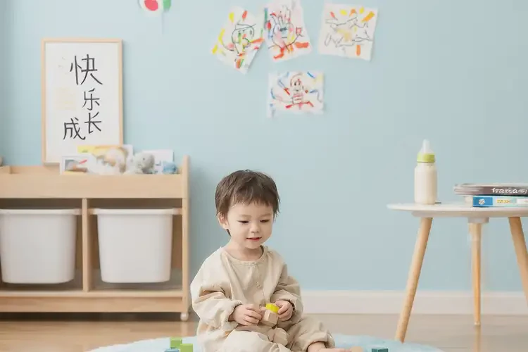 幼儿小腿上偶尔起湿疹可以彻底自愈吗(图1)