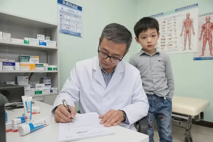 小兒大腿經(jīng)常長濕疹可以治好嗎(圖2)