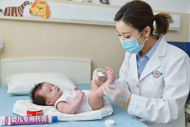 寶寶肛周容易起濕疹可以治好嗎(圖3)