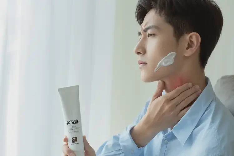 男生脖子經(jīng)常起濕疹可以治好嗎(圖2)