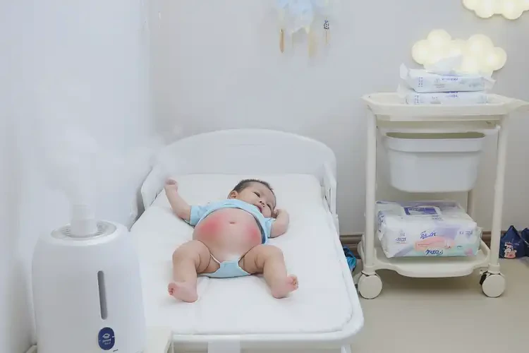 嬰兒肚子上起濕疹能治好嗎(圖1)