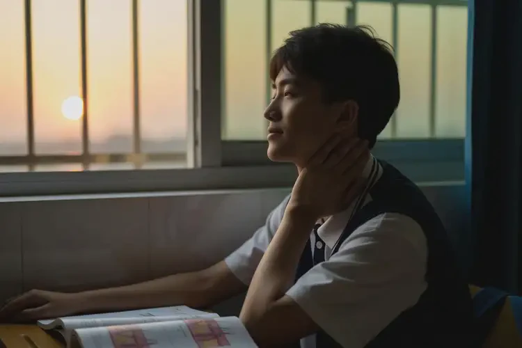 中学生脖子上起湿疹可以治好吗(图3)