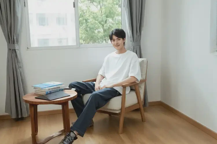 大學(xué)生肚子上出現(xiàn)濕疹可以治好嗎(圖1)