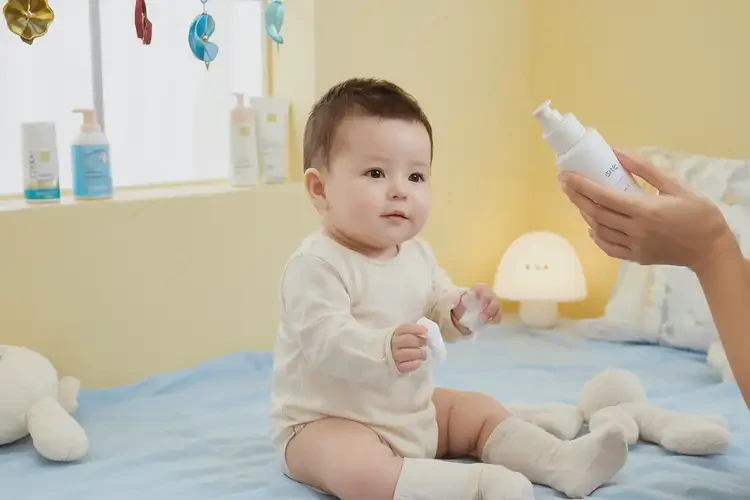 寶寶身上長濕疹能治好嗎(圖2)