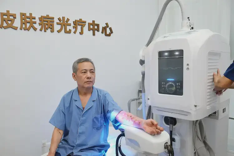 男性四肢經(jīng)常長濕疹可以治好嗎(圖2)