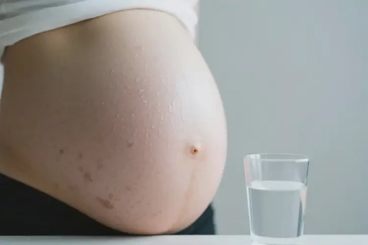 產(chǎn)婦肚子經(jīng)常起濕疹可以治好嗎(圖2)