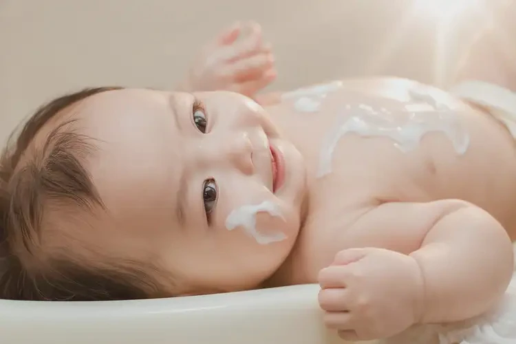 嬰兒屁股偶爾起濕疹可以治好嗎(圖2)