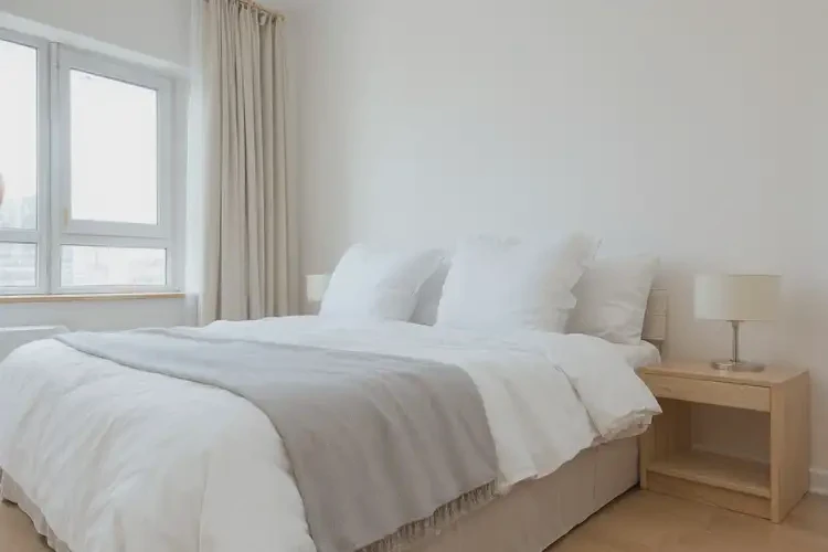 嬰幼兒小腿出現(xiàn)濕疹可以治好嗎(圖1)