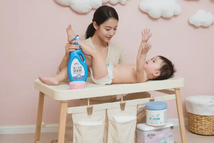 寶寶屁股上偶爾起濕疹不管它會自己好嗎(圖3)