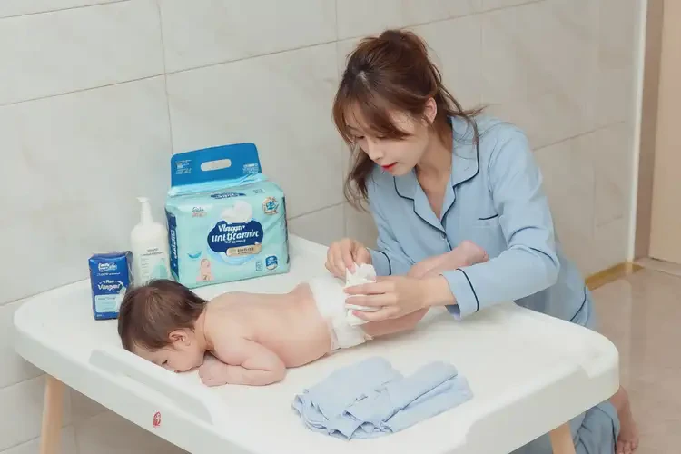 嬰兒屁股偶爾起濕疹可以治好嗎(圖3)