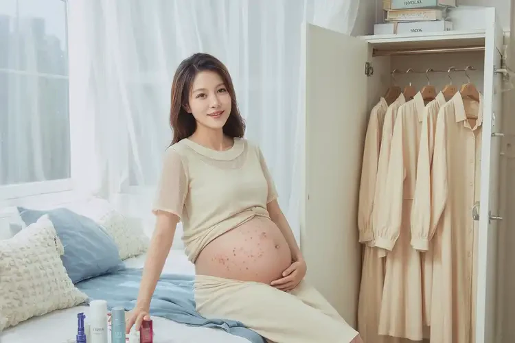 產(chǎn)婦肚子上起濕疹可以治好嗎(圖1)