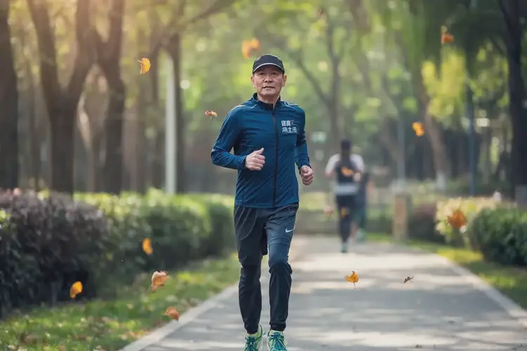 男人臉上偶爾長濕疹可以治好嗎(圖1)