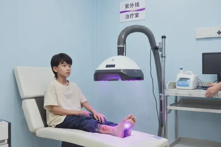 青少年小腿上經(jīng)常起濕疹可以治好嗎(圖1)