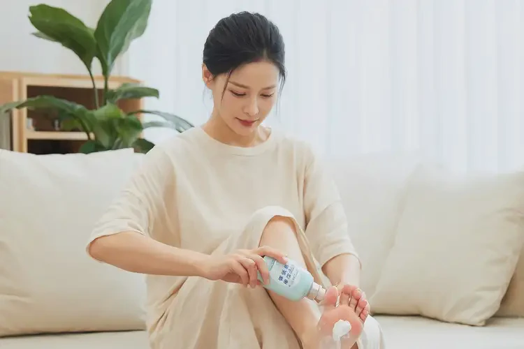 产妇脚上出湿疹可以治好吗(图3)