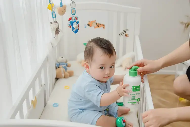 小儿面部长湿疹可以治好吗(图2)