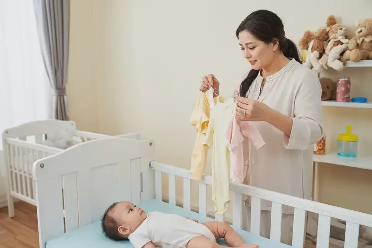 婴儿大腿上容易长湿疹能治好吗(图1)