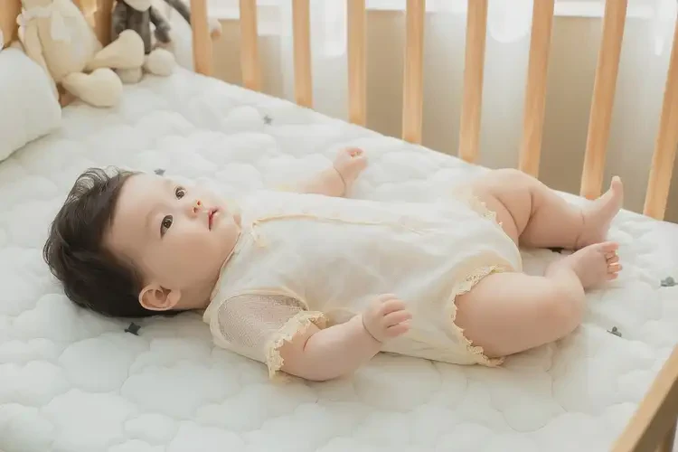 婴幼儿面部起湿疹能治好吗(图1)