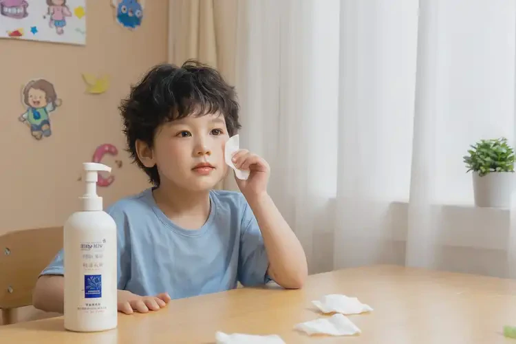 少儿大腿出湿疹可以彻底自愈吗(图2)