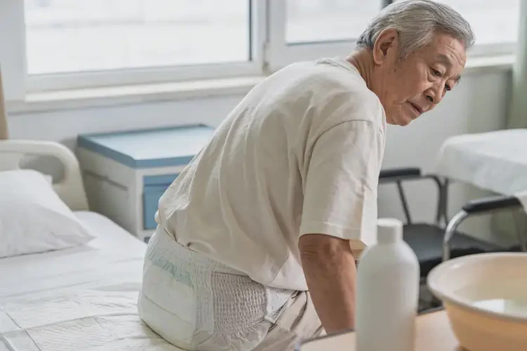 高龄老人屁股偶尔起湿疹可以彻底自愈吗(图4)