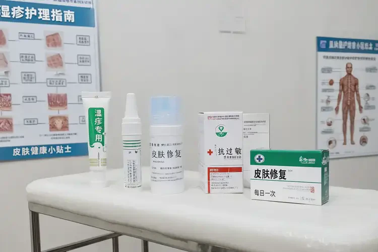 男生手臂上容易起湿疹可以彻底自愈吗(图3)