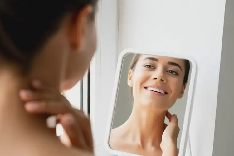 女人脖子经常长湿疹可以治好吗(图1)