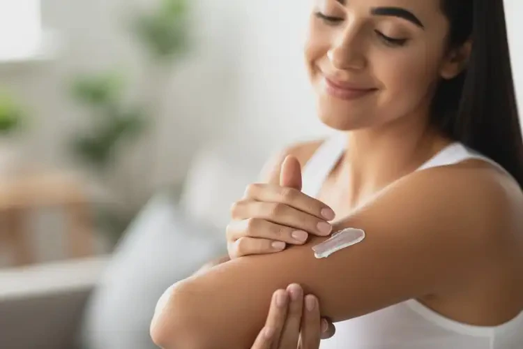 女人手臂长湿疹可以治好吗(图3)