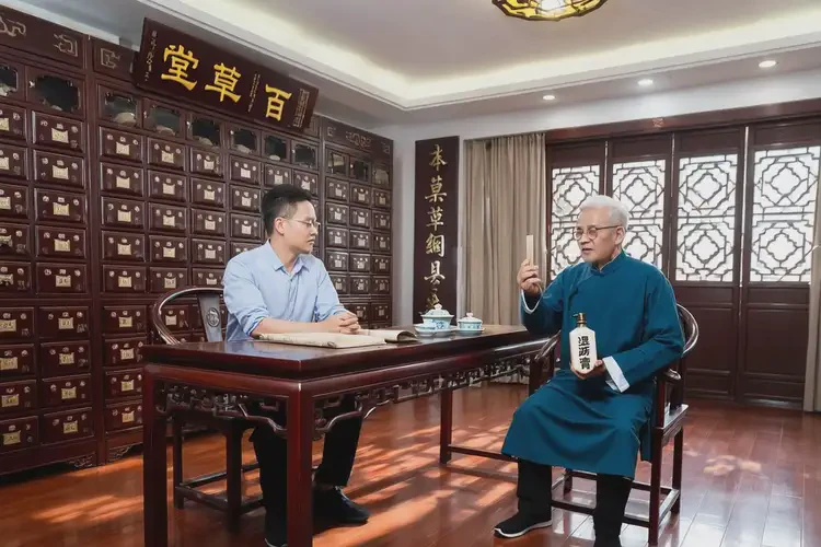 男性脸上出现湿疹可以治好吗(图2)