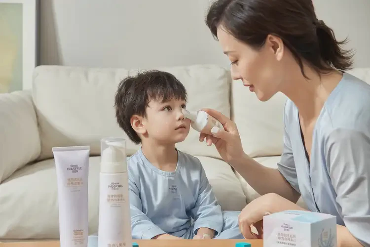 少儿大腿上有湿疹不管它会自己好吗(图2)