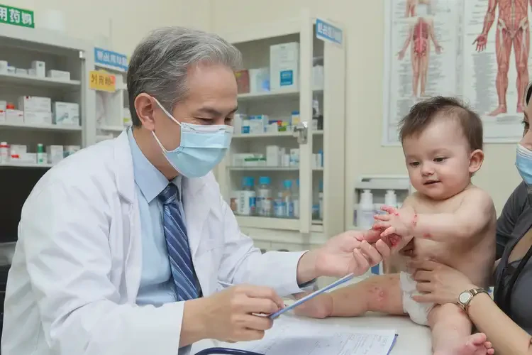 婴幼儿手上容易起湿疹能治好吗(图2)