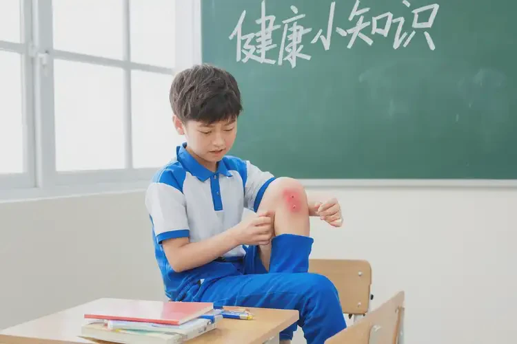 小学生小腿容易长湿疹可以治好吗(图2)