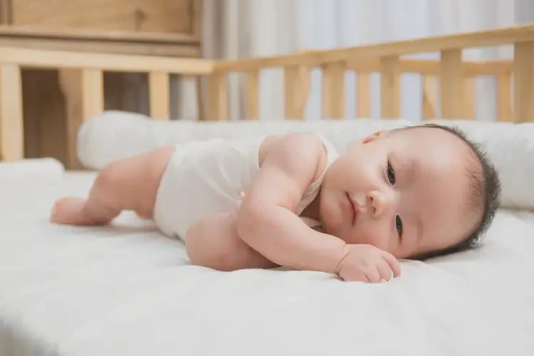 婴幼儿脖子出现湿疹能治好吗(图1)