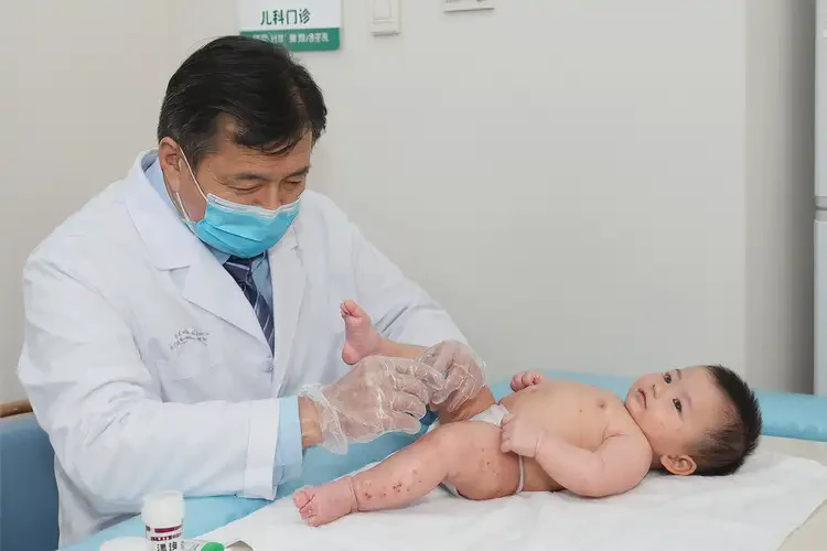 婴儿小腿经常起湿疹能治好吗(图3)