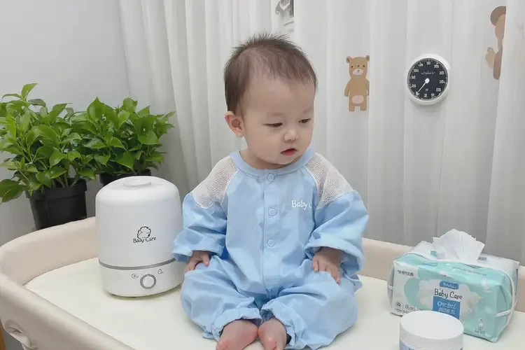 宝宝手臂上容易长湿疹能治好吗(图1)