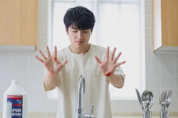 青年人手上有湿疹能不能彻底自愈(图1)