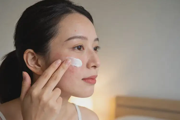 哺乳期妈妈脸上长湿疹可以治好吗(图1)