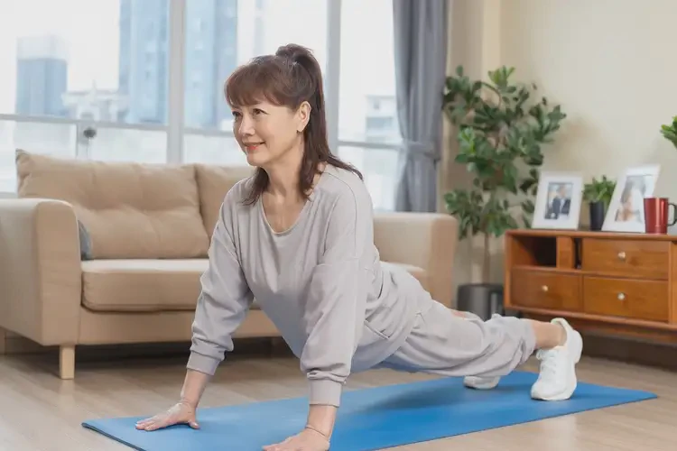 哺乳期妈妈大腿出湿疹可以治好吗(图1)