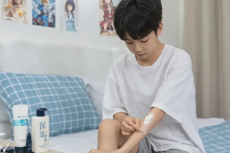 青少年脖子上经常起湿疹可以治好吗(图2)