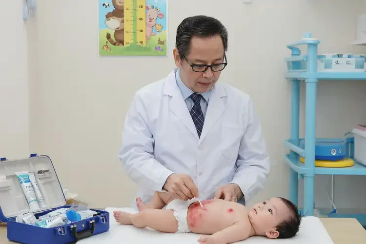 婴儿肚子偶尔起湿疹能治好吗(图2)