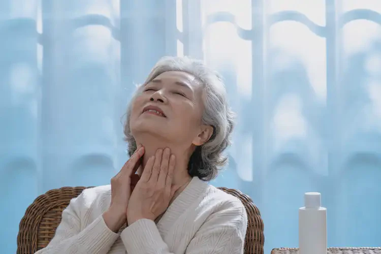 老年人脖子上出湿疹可以治好吗(图4)