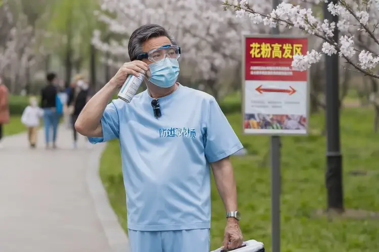 男生手上起湿疹可以彻底自愈吗(图1)