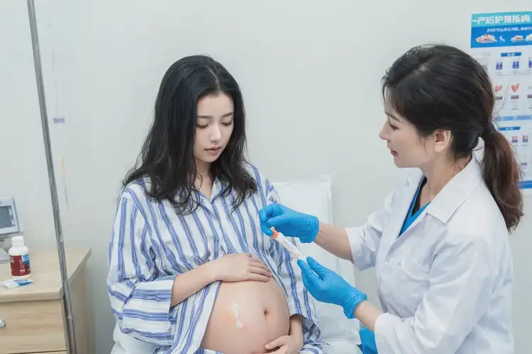 产妇全身出现湿疹不管它会自己痊愈吗(图1)