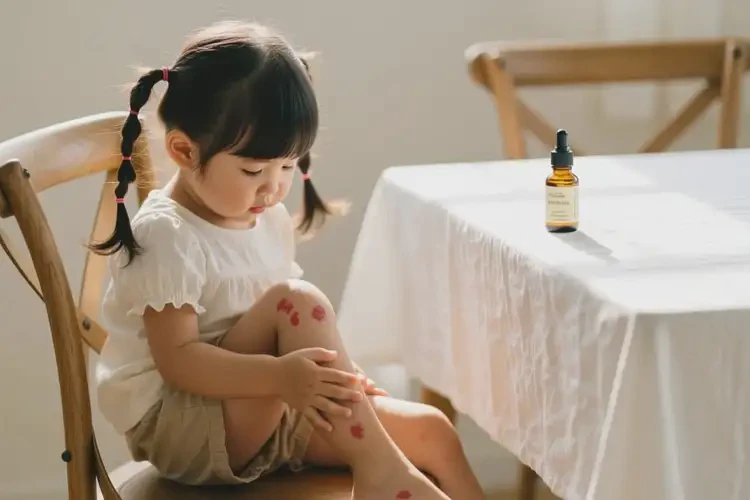 小孩四肢出湿疹能治好吗(图1)