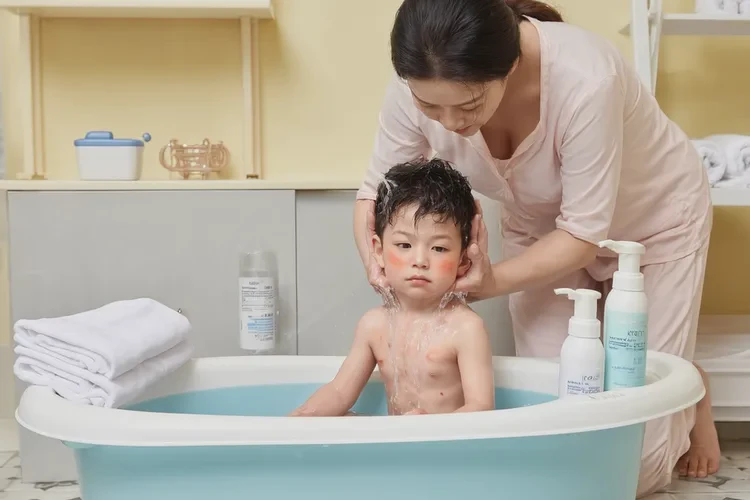 小儿脖子容易起湿疹可以治愈吗(图3)