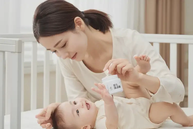 婴幼儿身上容易长湿疹能治好吗(图4)