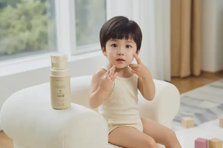 孩子肚子上偶尔起湿疹能治好吗(图2)