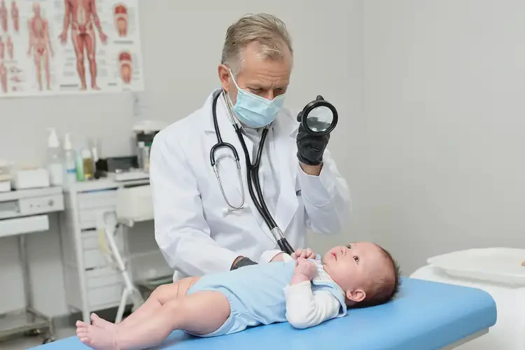 婴儿脖子上出湿疹可以彻底自愈吗(图1)