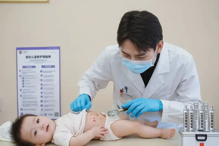 婴幼儿肚子偶尔长湿疹能治好吗(图2)